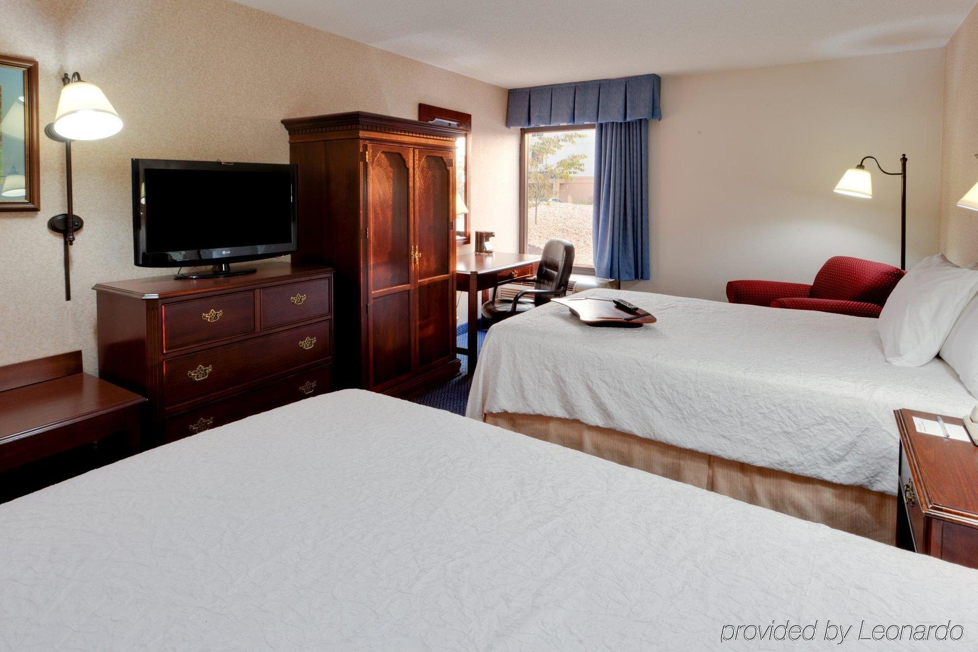 Hampton Inn Harrisonburg - University Bilik gambar